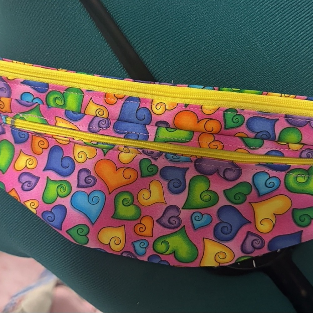 ADJUSTABLE FANNY PACK - Packed Rainbow Hearts